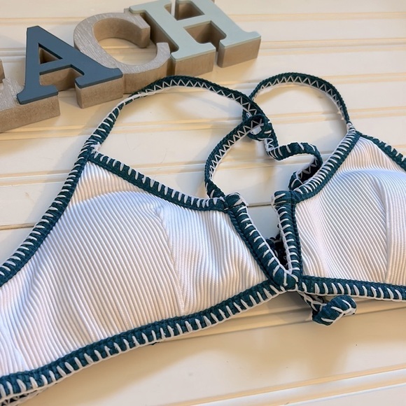 Zaful White Bikini Top | SIZE 4 (S) - Picture 3 of 3
